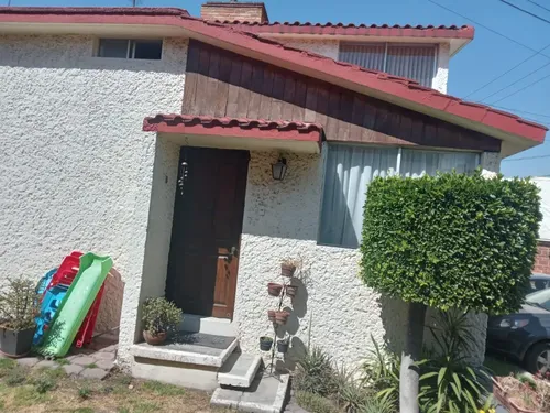 Casa en venta en Cercanía de Santa Cruz del Monte, Santa Cruz del Monte, Naucalpan de Juárez, Estado de México