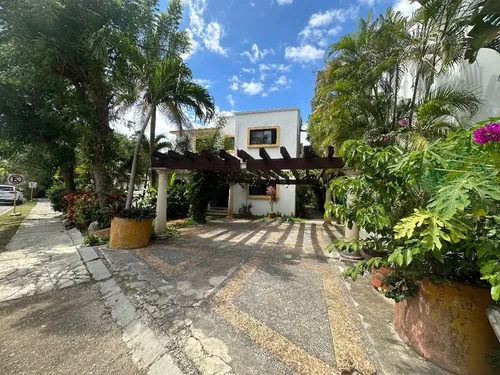 Casa en venta en Cercanía de Playa Car Fase II, Playa del Carmen, Solidaridad, Quintana Roo