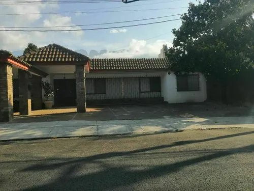Casa en venta en RIO AMAZONAS, Del Valle, San Pedro Garza García, Nuevo León