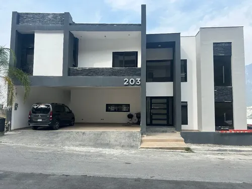 Casa en venta en Cercanía de Lagos del Vergel, Lagos del Vergel, Monterrey, Nuevo León