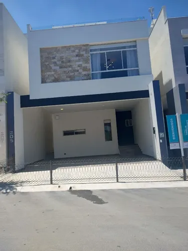 Casa en venta en Cercanía de Puerta de Hierro, Puerta de Hierro, Monterrey, Nuevo León
