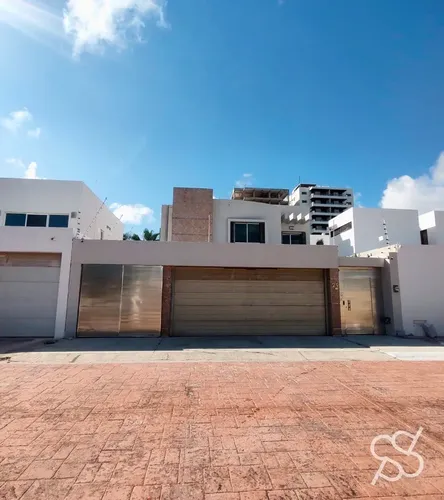 Calle Isla blanca, Casa en Venta en Cancún