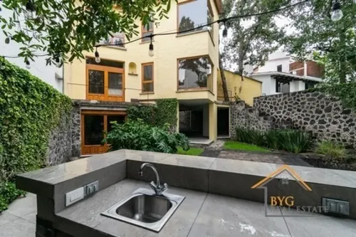 Casa en venta en Monte de Iquique, Jardines en la Montaña, Tlalpan, Ciudad de México