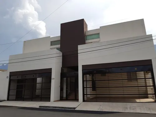 Casa en venta en Cercanía de Mirasierra 1er Sector, Mirasierra, San Pedro Garza García, Nuevo León