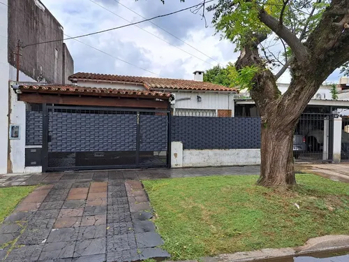 Casa en venta en Juan Arengreen 700, Moron, GBA Oeste, Provincia de Buenos Aires