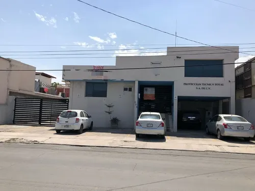 Casa en venta en Avenida Hermosillo, Mitras Centro, Monterrey, Nuevo León