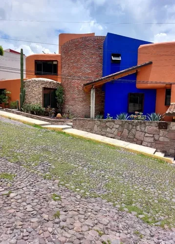 Casa en venta en Cerrada de Long Champs, Lomas Hipódromo, Naucalpan de Juárez, Estado de México