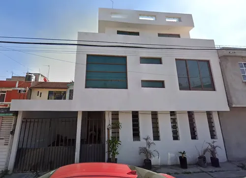 Casa en venta en Modesto Lechuga, Unidad Vicente Guerrero, Iztapalapa, Ciudad de México