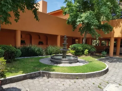 Cercanía de Club de Golf Valle Escondido, Departamento en Venta en Ciudad Adolfo Lopez Mateos