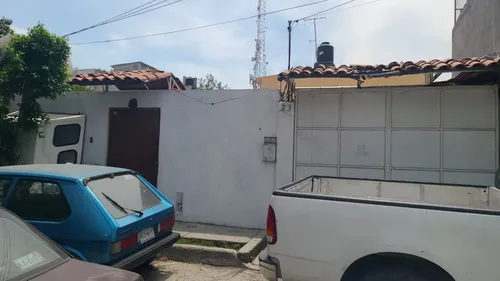 Casa en venta en Cercanía de Santa Cruz del Monte, Santa Cruz del Monte, Naucalpan de Juárez, Estado de México