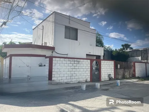 Casa en venta en Cercanía de Del Maestro, Del Maestro, Guadalupe, Nuevo León