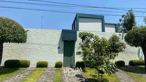 Casa en venta en Calle Tekal, Jardines del Ajusco, Tlalpan, Ciudad de México