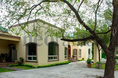 Casa en venta en Cercanía de Lagos del Vergel, Sierra Alta, Monterrey, Nuevo León
