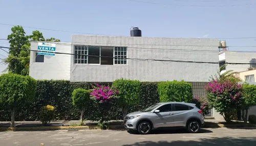 Casa en venta en Cercanía de Boulevares, Naucalpan de Juárez, Estado de México