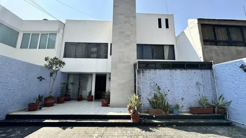 Casa en venta en CIRCUITO ECONOMISTAS, Ciudad Satélite, Naucalpan de Juárez, Estado de México