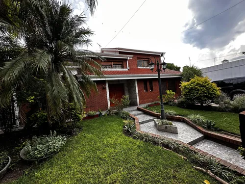 Casa en venta en Curupayti 600, Moron, GBA Oeste, Provincia de Buenos Aires