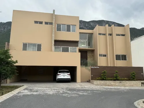 Casa en venta en Cercanía de Valle Poniente Sector Olinca, Valle Poniente Sector Olinca, Santa Catarina, Nuevo León