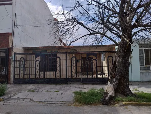 Casa en venta en Monterrey, Libertad, Guadalupe, Nuevo León