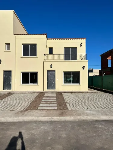 Casa en venta en * Triplex 0, LA ANGELICA, Pilar, GBA Norte, Provincia de Buenos Aires