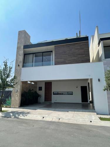 Casa en venta en Paseo de los Leones, Valle de Cumbres, García, Nuevo León