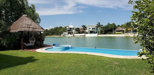 Casa en venta en Lagos del Sol, Cancún, Benito Juárez, Quintana Roo