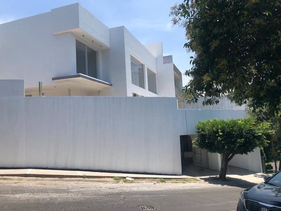 Casa en venta en Av. la Turba 100, Colonia Bosque de las Lomas, Miguel