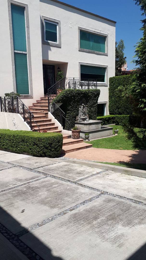 Estepa - Casa en Venta en Jardines del Pedregal de San Ángel, Coyoacán