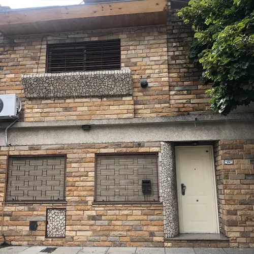 Casa en venta en CARLOS SANTIAGO NINO al 500, Liniers, CABA