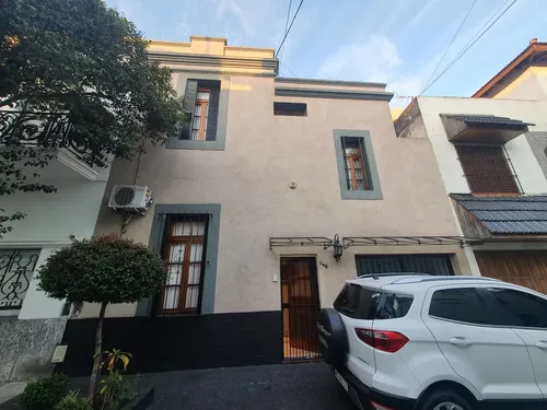 Casa en venta en PASAJE LAS BASES al 100, Liniers, CABA
