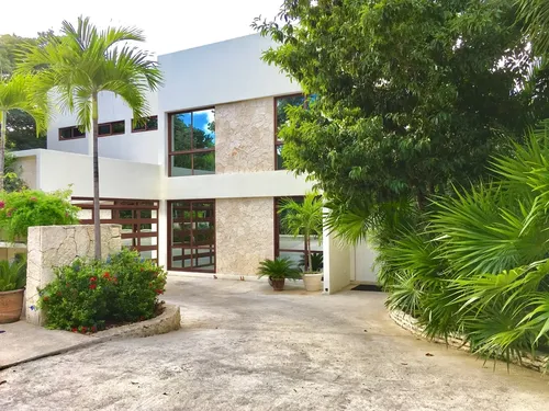 Casa en venta en Villa de Golf Bahía Principe, Akumal, Tulum, Quintana Roo
