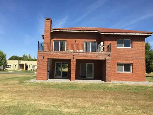 Casa en venta en Sor Teresa 799/899, Los Alcanfores, Pilar, GBA Norte, Provincia de Buenos Aires