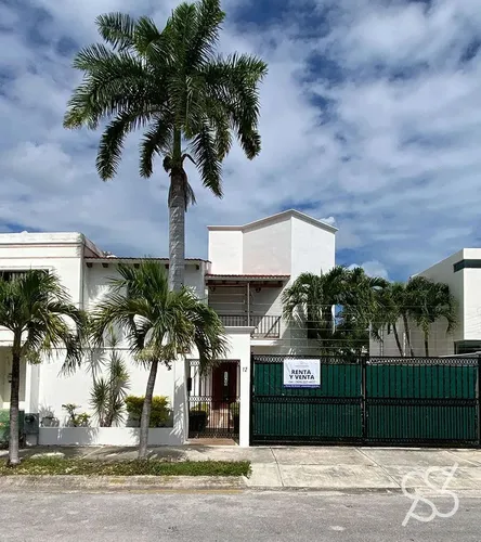 Casa en venta en Av. Nizuc, Cancún, Benito Juárez, Quintana Roo