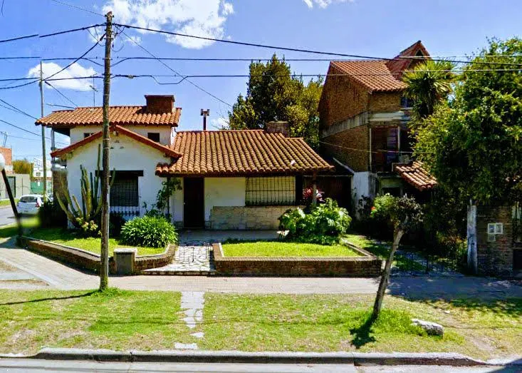 Santa Rosa al 1700 Casa en Venta en Ituzaingó