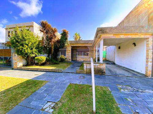 Casa en venta en 24 de Octubre al 2100, Ituzaingó, GBA Oeste, Provincia de Buenos Aires