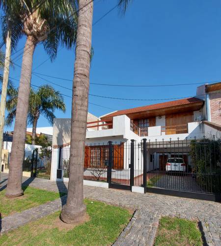 Casa en venta en Tucuman al 1400, Castelar, Moron, GBA Oeste, Provincia de Buenos Aires