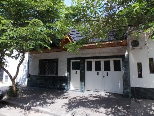 Casa en venta en Remedios Escalada de San Martin al 3700, Floresta, CABA