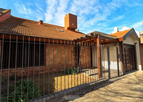 Casa en venta en Rodriguez Peña 1220, Castelar, Moron, GBA Oeste, Provincia de Buenos Aires