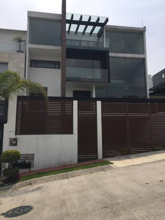 Casa en venta en Antonio de Haro, Lomas Verdes