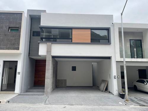 Casa en venta en Residencial Vistalta, Residencial Vistalta, Monterrey, Nuevo León