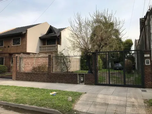 Casa en venta en PEDRIEL 1365, El Palomar, Moron, GBA Oeste, Provincia de Buenos Aires
