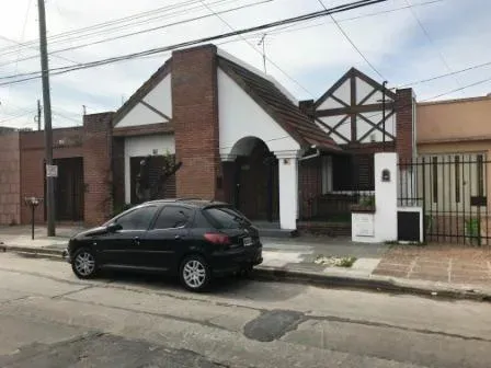 Casa en venta en CACIQUE NAMUNCURA 1820, Haedo, Moron, GBA Oeste, Provincia de Buenos Aires