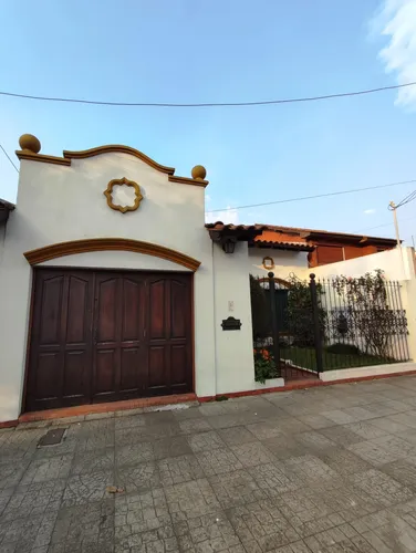 Casa en venta en Ate. Brown al 400, Ramos Mejia, La Matanza, GBA Oeste, Provincia de Buenos Aires