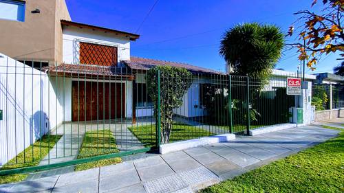 Casa en venta en Unamuno al 3700, Castelar, Moron, GBA Oeste, Provincia de Buenos Aires