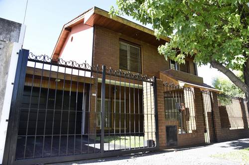 Casa en venta en MISIONES al 900, Bella Vista, San Miguel, GBA Norte, Provincia de Buenos Aires