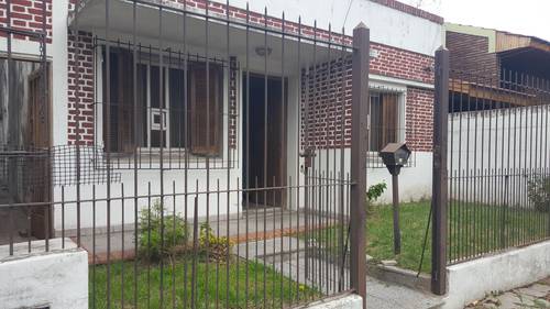 Casa en venta en Araoz 255. San Antonio de Padua, San Antonio de Padua, Merlo, GBA Oeste, Provincia de Buenos Aires