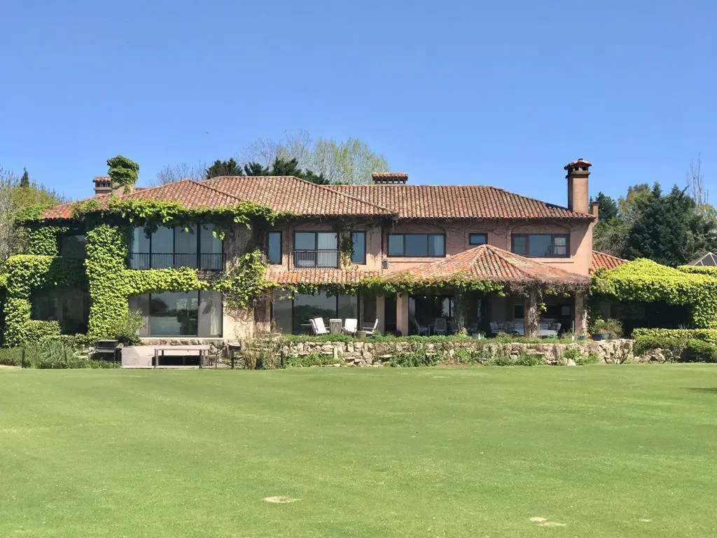 Buenos Aires Golf Casa en Venta en Bella Vista
