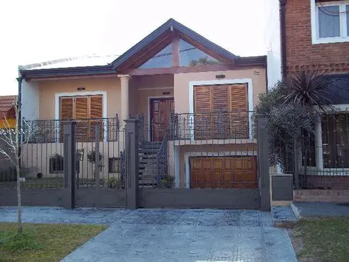 Casa en venta en D Amico al 2300, El Palomar, Moron, GBA Oeste, Provincia de Buenos Aires