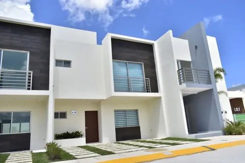Casa en venta en av. huayacan, Cancún, Benito Juárez, Quintana Roo