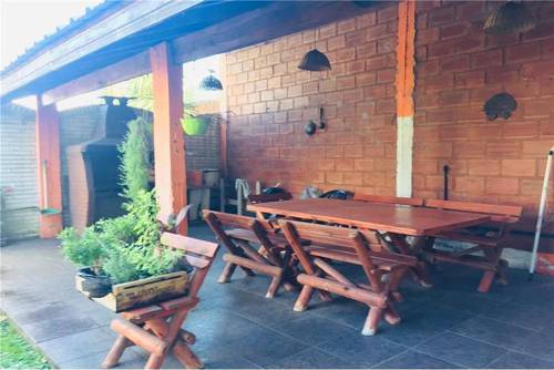 Casa en venta en Castelar, Moron, GBA Oeste, Provincia de Buenos Aires
