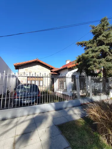 Casa en venta en Los Andes N° al 1200, Haedo, Moron, GBA Oeste, Provincia de Buenos Aires